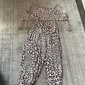 Victoria secret 2 piece set leopard
